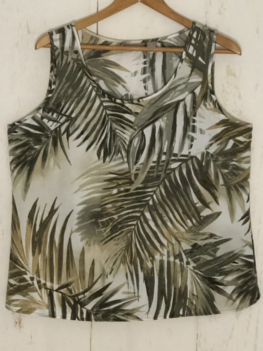 Chicos Tropical Leaf Print Sleeveless Top Size 2 (12-14)
